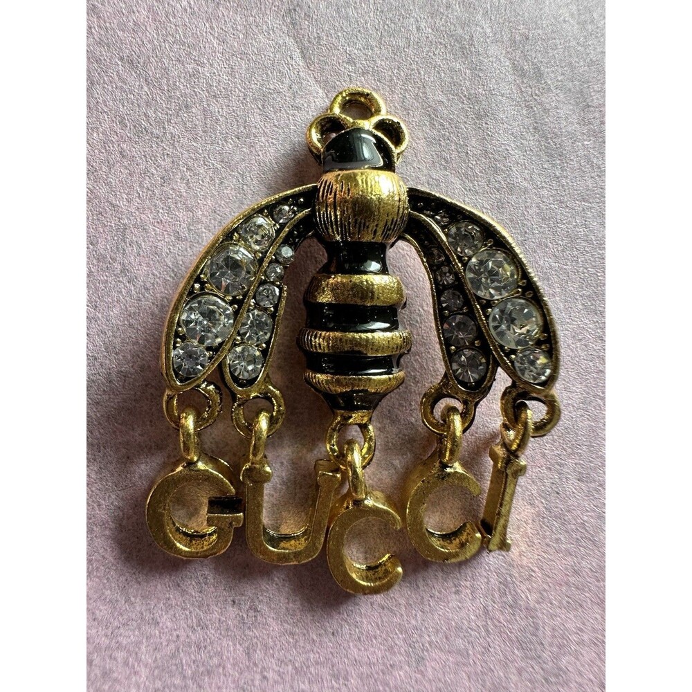 Gucci Large Gold black high quality stamped Bee zip pull Button pendant